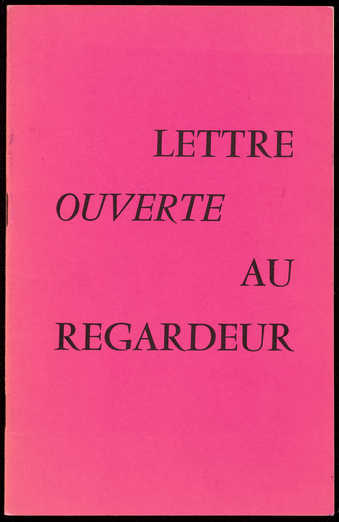 A booklet with a pink and black cover.  The text is in French.